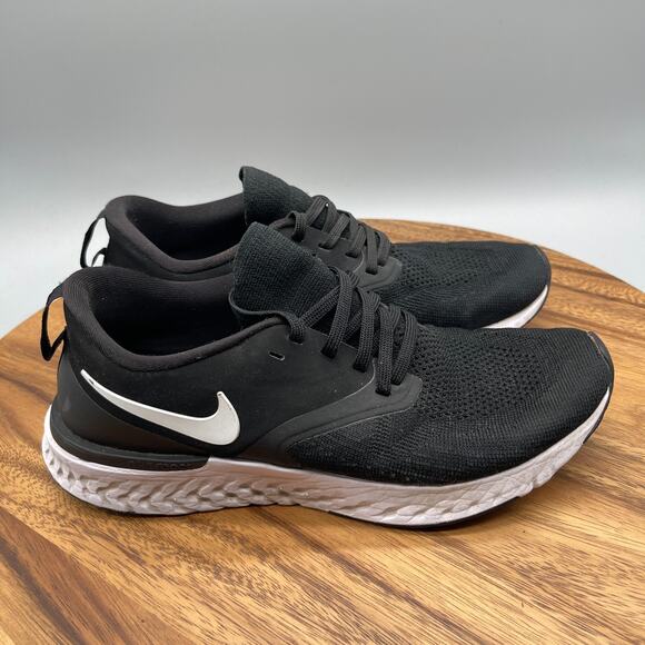 Nike Odyssey React Flyknit 2 Shoes Womens 9 Black White Running Comfort Walking - Picture 1 of 8